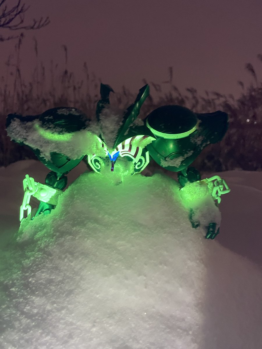 こんばんは〜
みぅさん <a href="/miu1213miudp/">みぅ</a> のパパさんと遊んだ時に頂いたエクゾディア企画には間に合わなかったけど完成した〜
家にあったキャンディ・偏光・蛍光塗料色々使いました
中々のキラキラエクゾディア出来たと思う　少し失敗もあったけど楽しかった〜