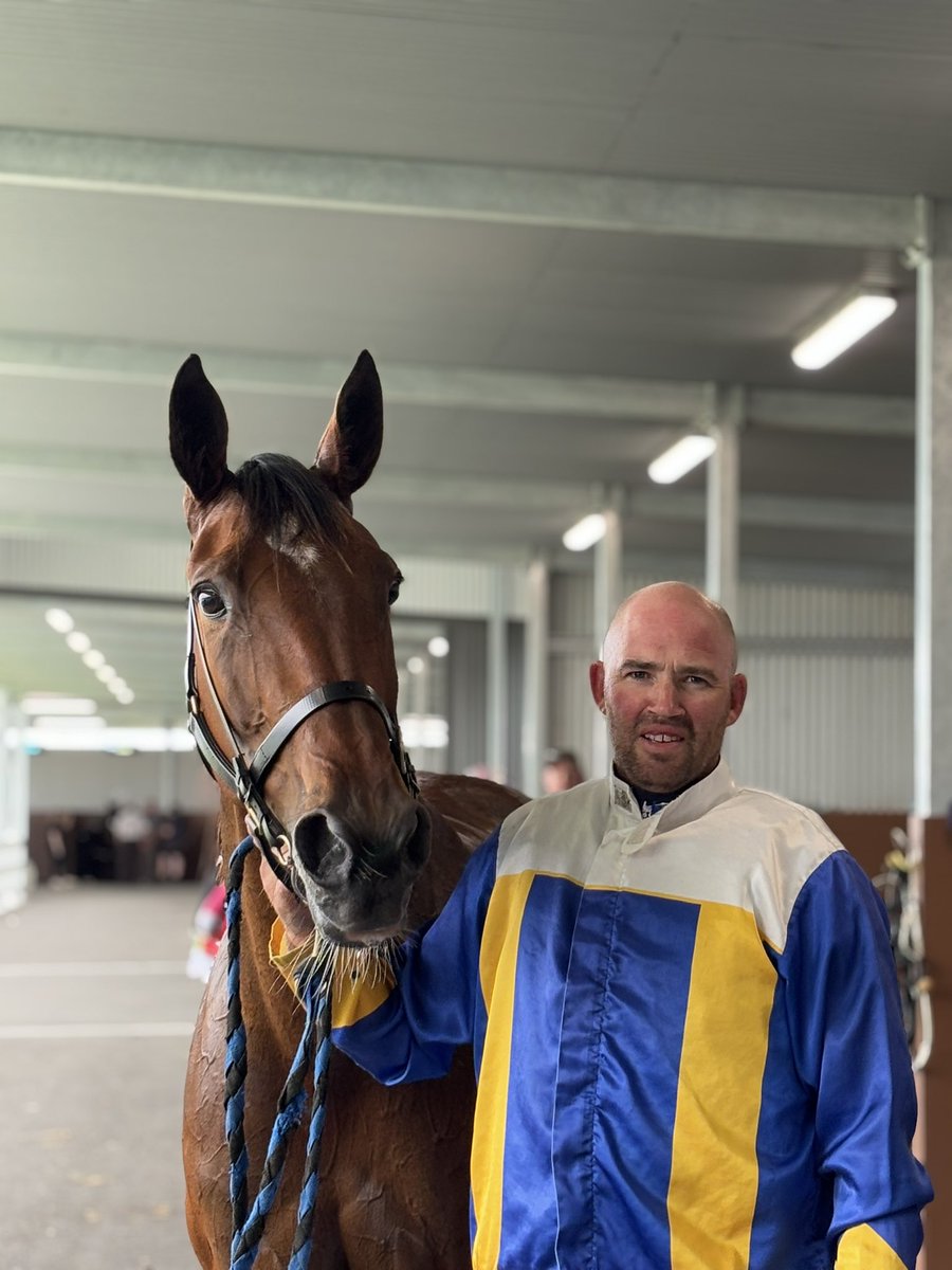 RACE 1: Dual Code Kids Night Out Saturday 28TH Dec Pace
NOTHING SWEETER
- Nathan Cahir