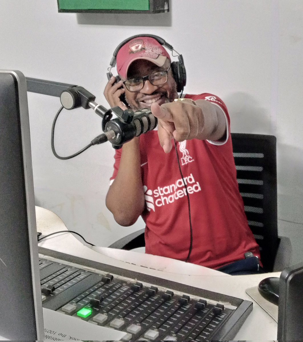 Your host #UncleVictor <a href="/vicmafu/">Victor Mwewa</a> the #SmoothPilot is on Flava Fm 87.7 Copperbelt 
92.1 Solwezi
96.9 Lusaka 
10 to 2 Pm.
Download the Flava Radio and Tv app to listen online
#KopalasMostLoved
#WeCanBroadCastFromAnyWhere