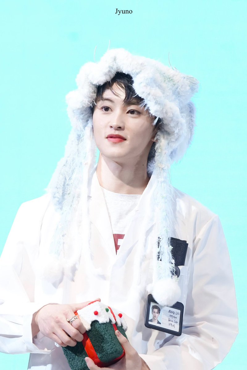 jyuno__'s tweet photo. 241222 엔시티드림 WIWY 위드뮤 대면팬싸

외모췤크✅🤍

#MARK #마크 #NCT #NCTDREAM https://t.co/Dd56qzkFMg