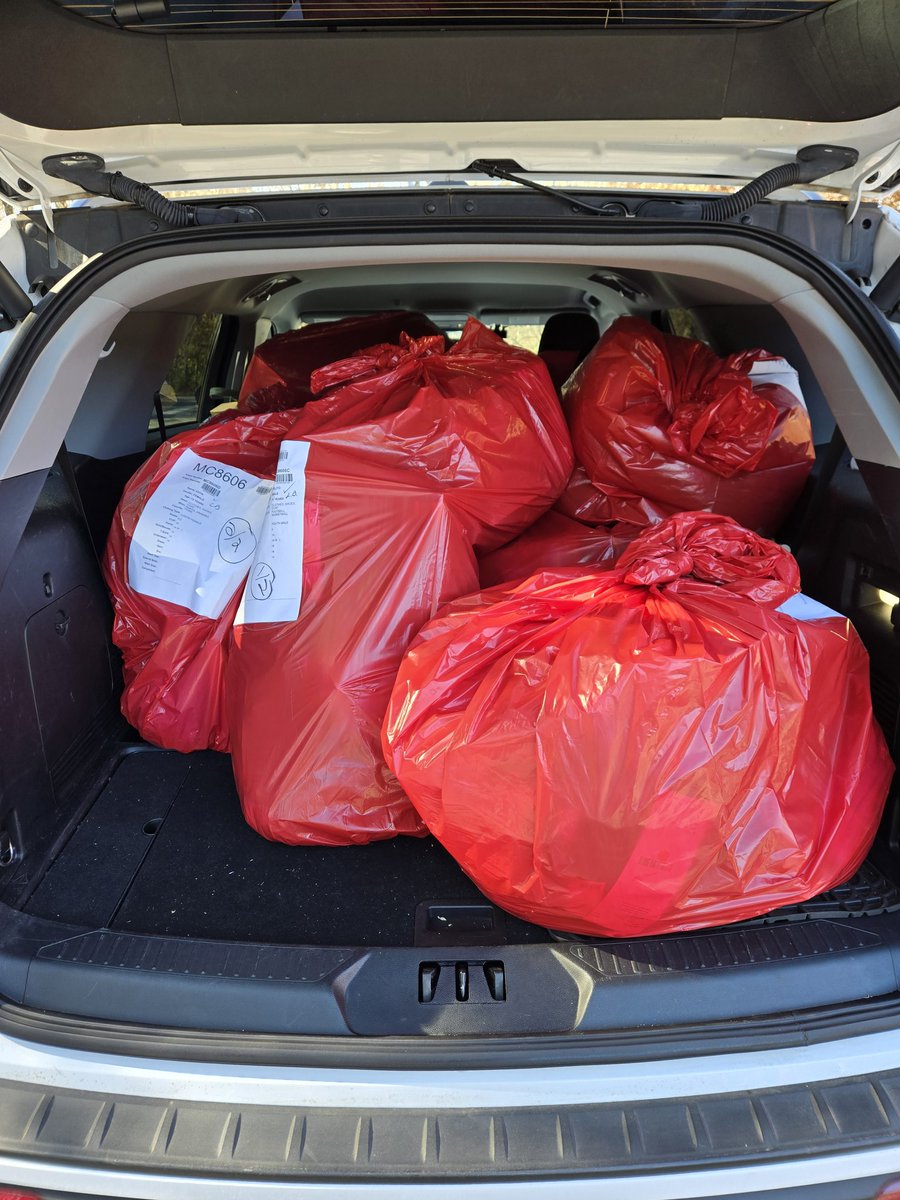 KimCayetano4's tweet image. The social workers of Paulding County School District are greatly appreciative of the Salvation Army (Marietta, GA) for being a blessing to numerous students for the holidays. We greatly appreciate the Salvation Army.
#PCSD🧡SalvationArmy