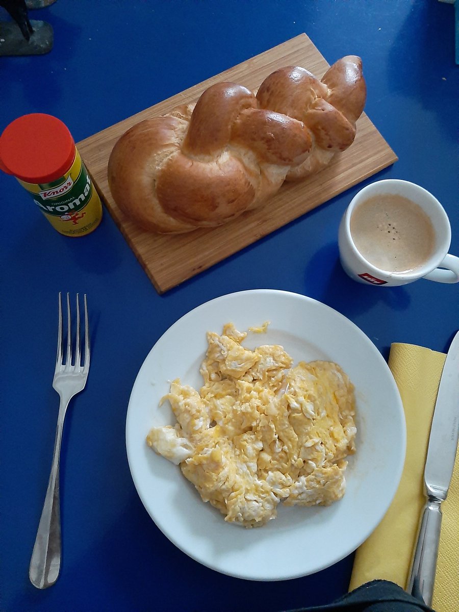 Der Klassiker. Rührei. Zopf. Aromat.
<a href="/gerhardpfister/">Gerhard Pfister 🤍❤️ 💛💙</a> <a href="/nicolebarandun/">Nicole Barandun</a> <a href="/JosefWiederkehr/">Josef Wiederkehr</a> <a href="/BirgitOstertag/">Birgit Ostertag</a> <a href="/patrickjauch/">Patrick Jauch</a> <a href="/NeuhausC/">@Neuhausc</a> <a href="/Blitzsche/">Daniel Fritzsche</a> <a href="/michaelzeugin/">Michael Zeugin</a> <a href="/harrybruppacher/">Harry Bruppacher</a> <a href="/FlurinCapaul/">Flurin Capaul</a> <a href="/CavegnReto/">Reto Cavegn</a> <a href="/hjboesch/">Hans-Jakob Boesch</a> <a href="/r_tschanz/">Raphael Tschanz</a> <a href="/LeuteneggerF/">Leutenegger Filippo</a> <a href="/themattmueller_/">Matthias P. A Müller</a> <a href="/DieMitte_ZH/">Die Mitte Kt. Zürich</a> <a href="/fdp_zh/">FDP Kanton Zürich</a>