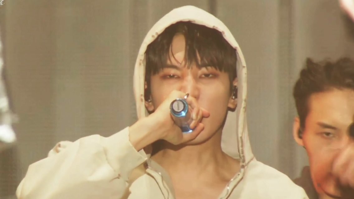 wonwooszone's tweet image. wow