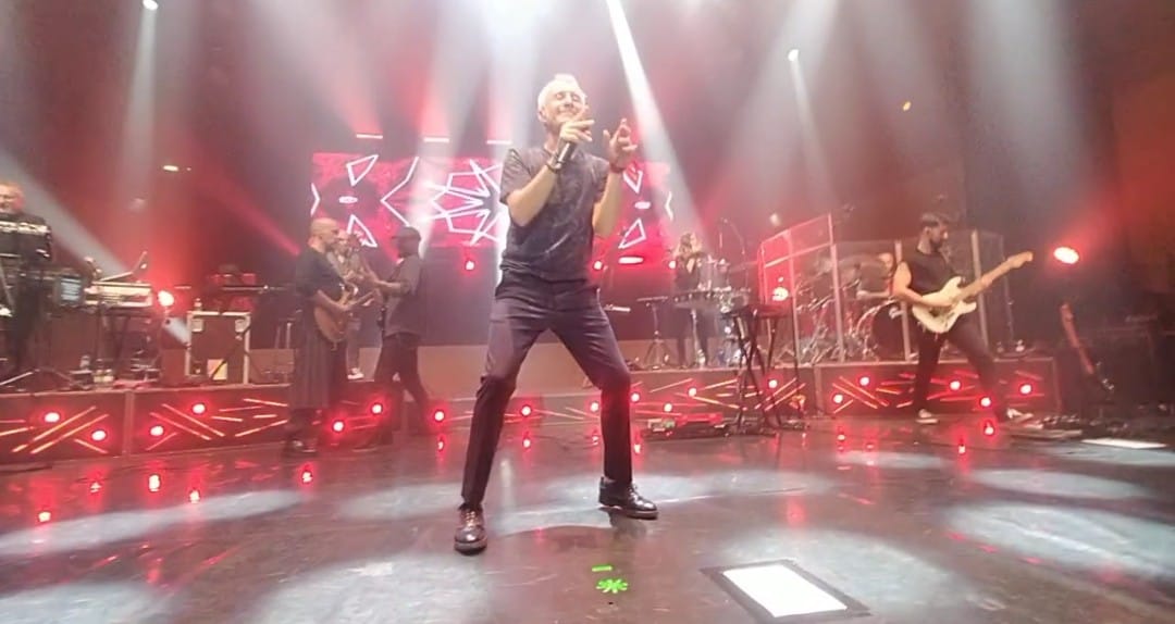 CFSergioDalma's tweet photo. @SDalmaoficial en el @AuditorioZGZ con su gira #Sonríeporqueestásenlafoto 
Gracias @Rocha71T por compartir tus fotos. https://t.co/WukVwnCRG2