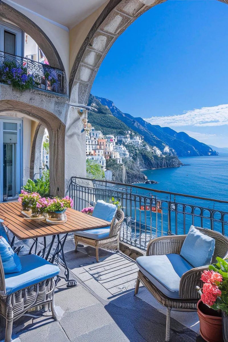 viewsoff's tweet photo. Amalfi coast, Italy. https://t.co/iqphjd0AT0