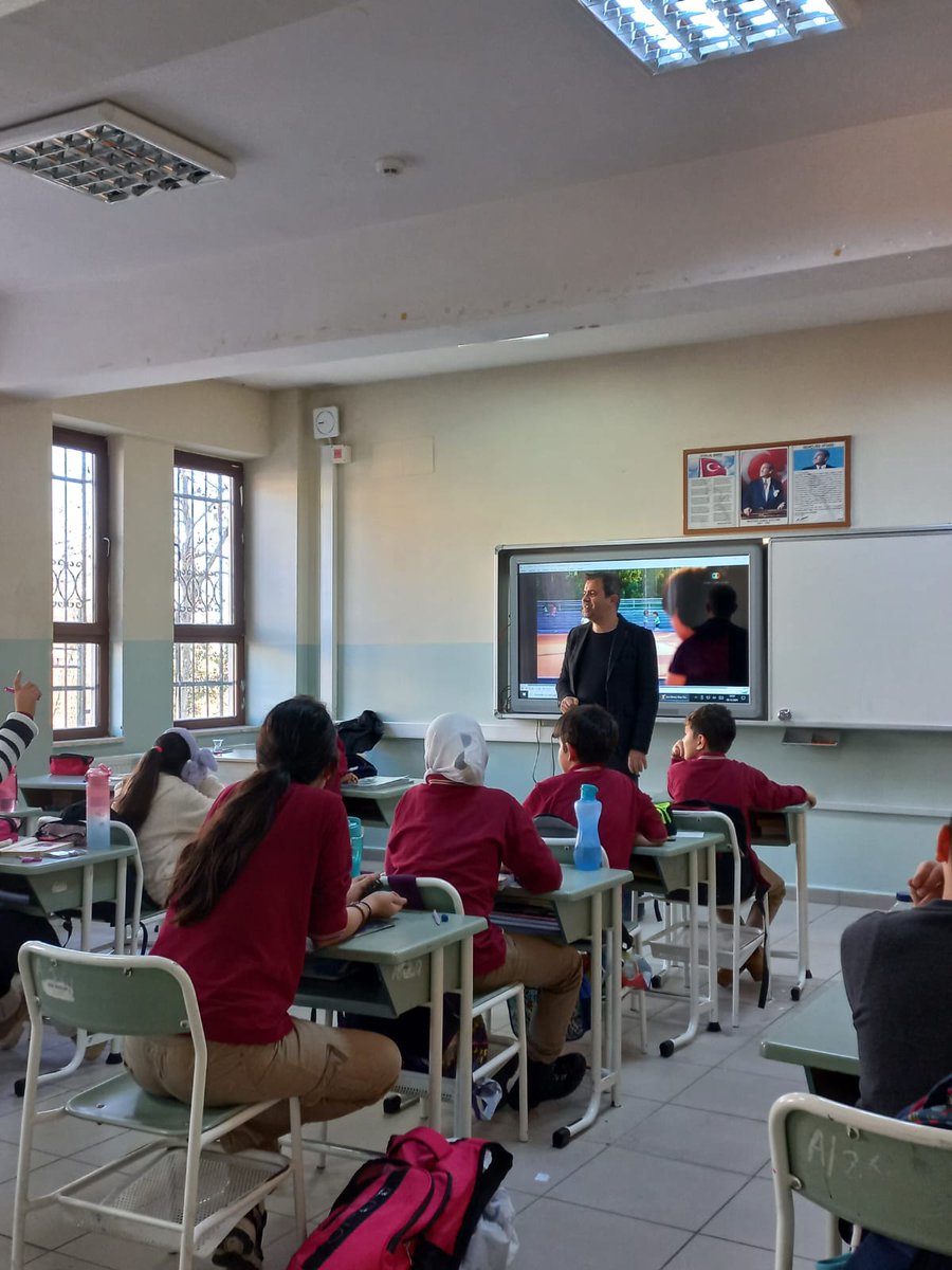 RamYalova's tweet photo. Okullarda Şiddetin Önlenmesi kapsamında rehber öğretmen/psikolojik danışmanı olmayan okullarımızda öğrencilerimizle farkındalık çalışmaları gerçekleştirdik. @MebOrgm @YalovaMem @akmeseibrahim https://t.co/NYCJwZsVmr