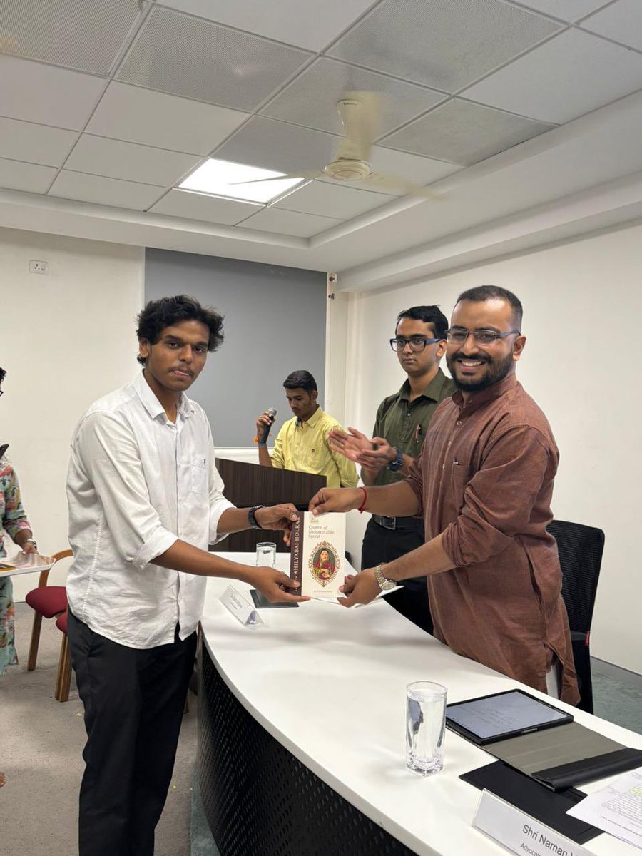INDGenius Bengaluru Mahanagara conducted a seminar on “Determining the Constitutional Relevance of The Waqf in India -Issues and Challenges”.This Seminar was addressed by Shri Naman Vankdari , Advocate,Karnataka High Court <a href="/ABVPKarnataka/">ABVP Karnataka</a> <a href="/ABVPSouthKA/">ABVP Karnataka - South</a>