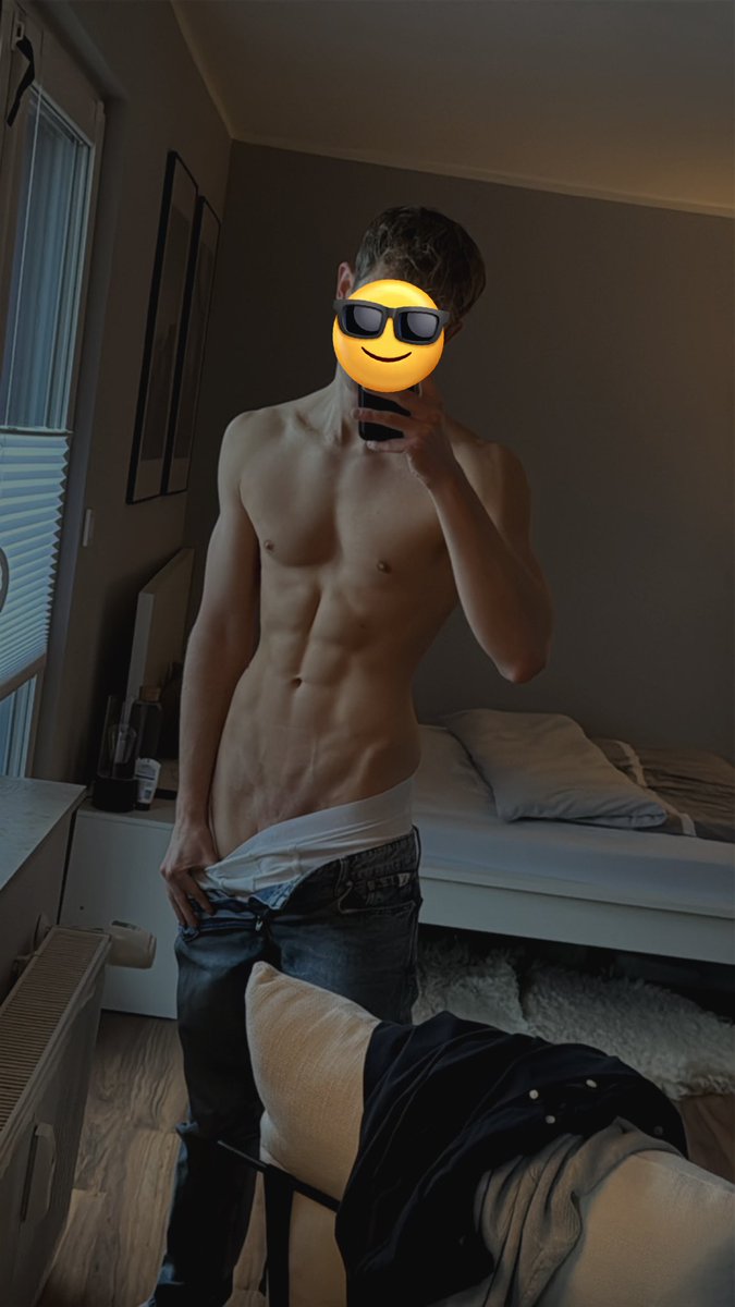 its_fynntastic's tweet photo. Who will help me lower my pants? 

Check my uncensored content: https://t.co/JFTNOoHM7R 

#gay #twnk #ripped #sexy #nude https://t.co/1axRdOowIb