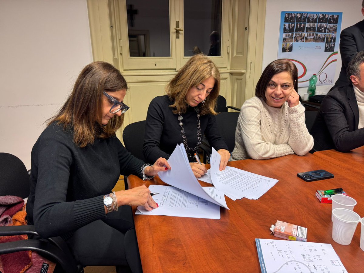 FisascatCisl75's tweet photo. 🟢 ✍️ Sottoscritta l’Ipotesi di accordo per il rinnovo del #Contratto nazionale #Uneba 2023/2025.
🔗 Ecco tutte le novità:
✅ Salario
✅ Assistenza Sanitaria Integrativa
✅ Abolizione del TEP
✅ Tempi di vestizione
✅ Salario
✅ Nuovi diritti
✅ Classificazione del Personale
✅ Mercato del Lavoro
💪 Più tutele per le lavoratrici e i lavoratori del #TerzoSettore #sociosanitario #assistenziale!
📸 https://t.co/SNq5Dwkpkk
📄 Nel volantino unitario tutti i dettagli dell’intesa ⬇️