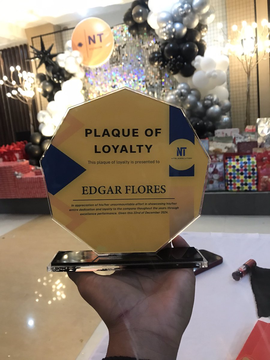 iNaughtyFind's tweet photo. I received loyalty award for the second time with the same company grabe gud ning Ntelesolutions solid! 💪🏻🫶🏻😭 https://t.co/VqExmF4VfA