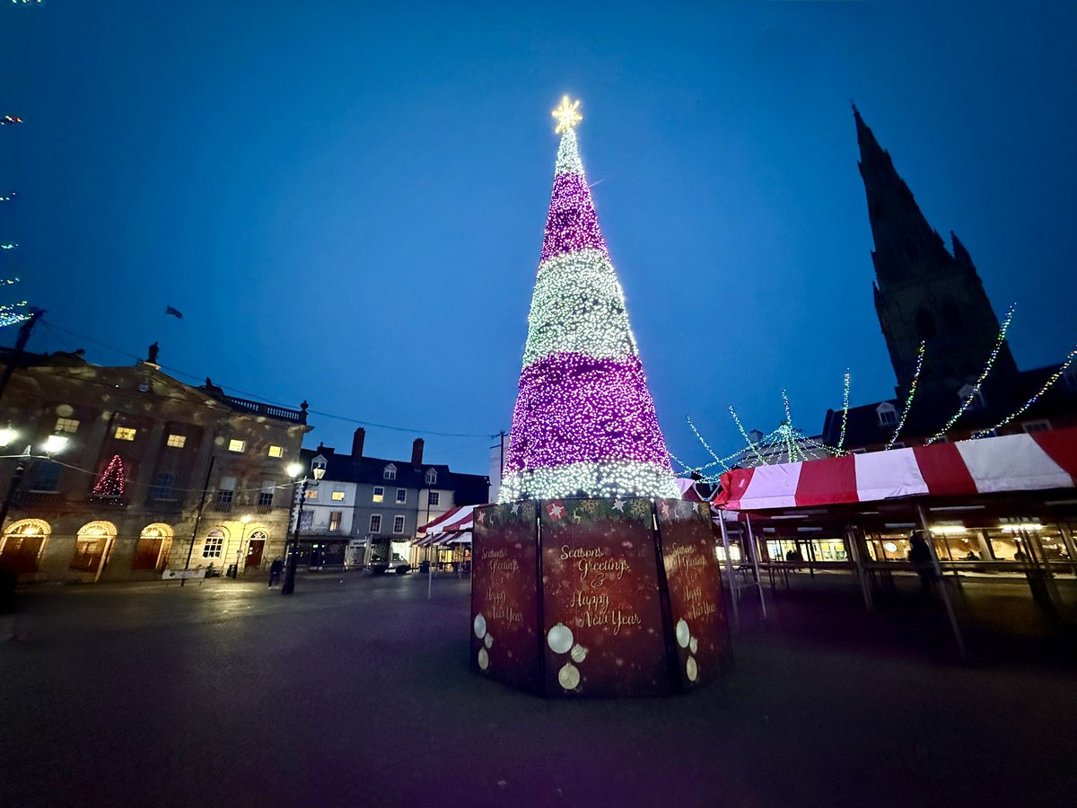 The festive lights in #Newark were looking beautiful this weekend, a mini illumination display!