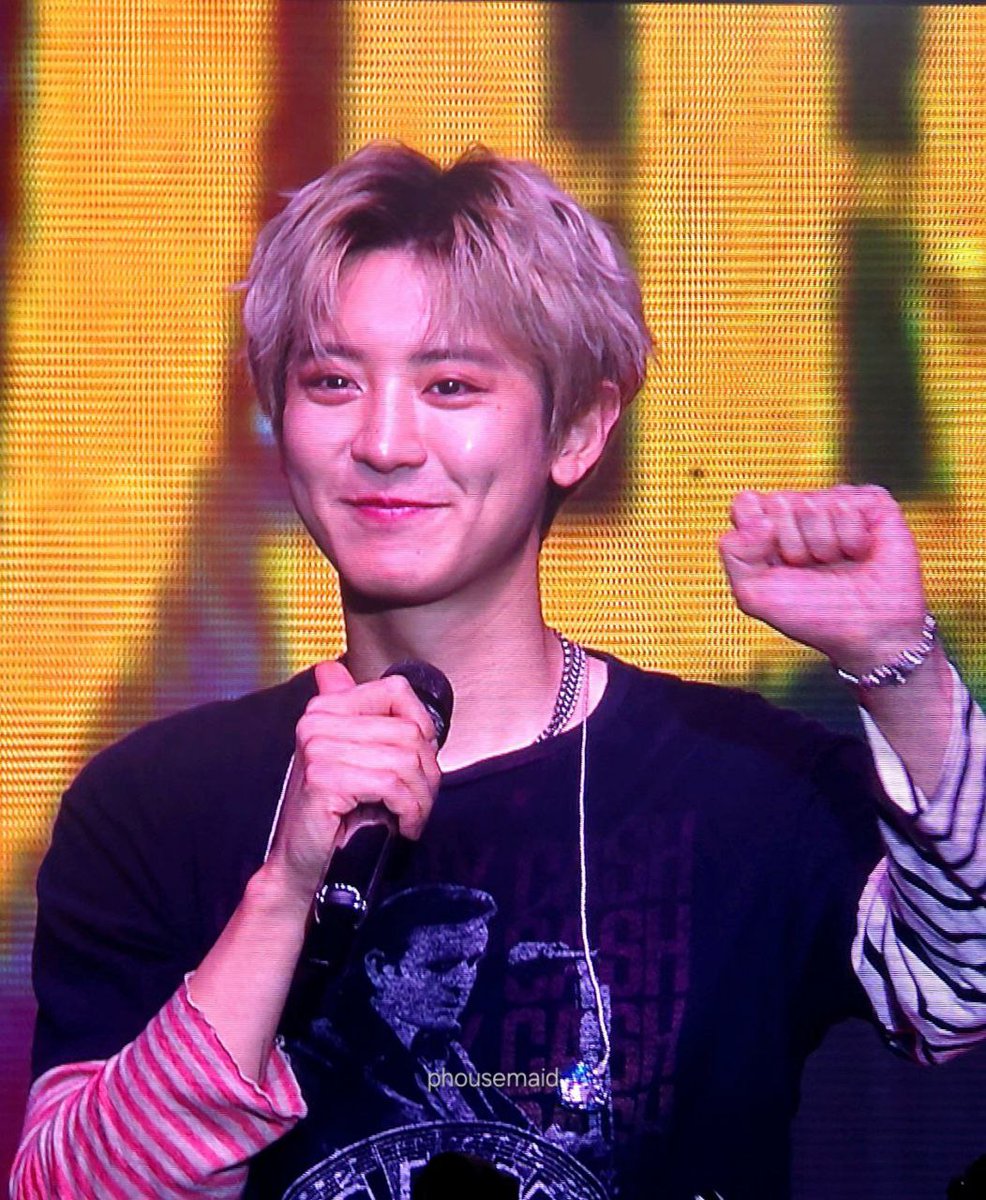 برق تو چشمای چانیول و بکهیون رو میبینین؟
همش از سر عشق به اری‌هاست 🥹🥹🥹🥹
#CHANYEOL #BAEKHYUN 
<a href="/weareoneEXO/">EXO</a> <a href="/B_hundred_Hyun/">Baekhyun_EXO</a>