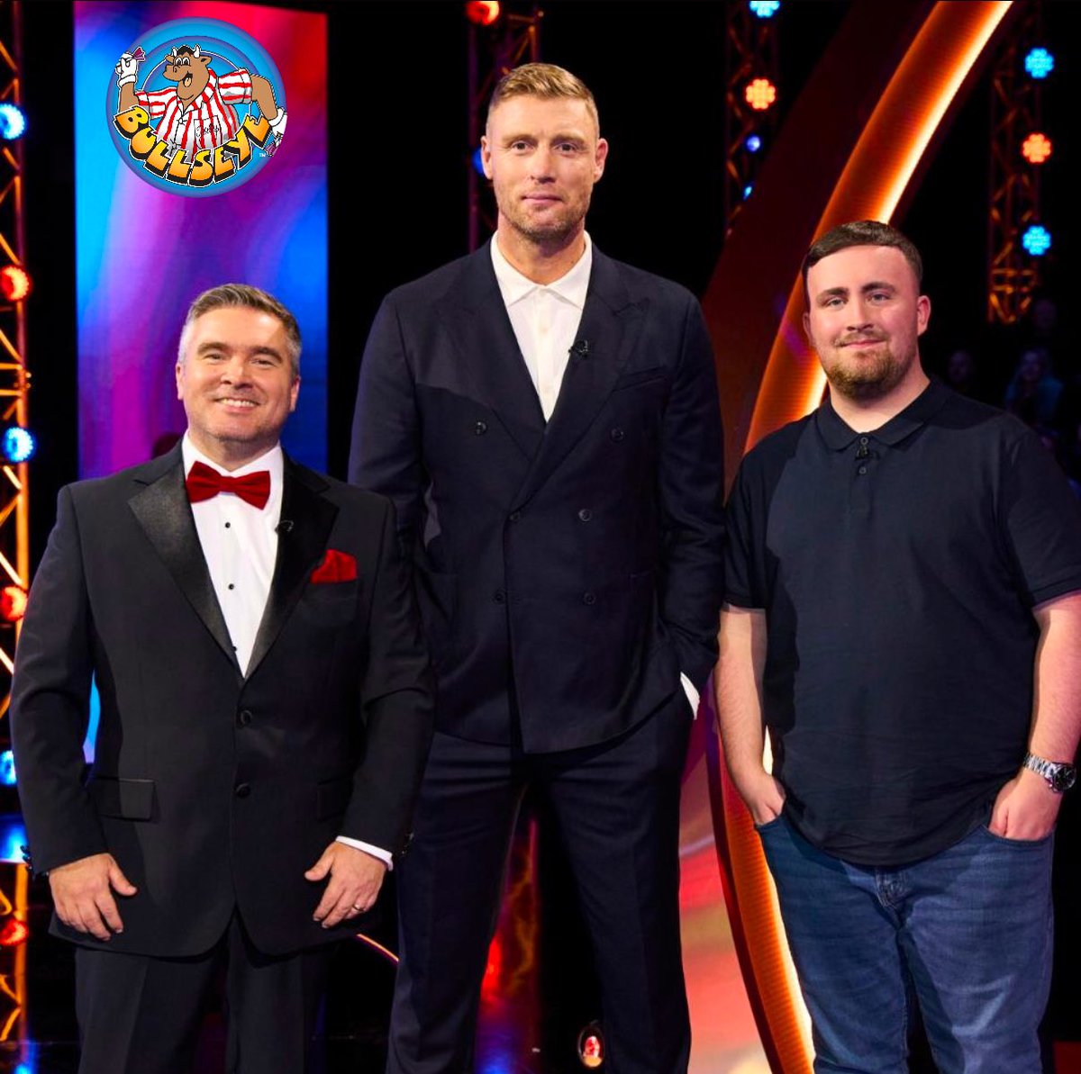 🎄 The #Bullseye Christmas Special airs tonight! 
⏰ <a href="/ITV/">ITV</a> &amp; <a href="/ITVX/">ITVX</a> ~ 6pm!

🎤 Host: <a href="/flintoff11/">Andrew Flintoff</a> 
✏️ Scorer: <a href="/LittleRichard/">Richard Ashdown</a> 
🎯 Special Guest: <a href="/LukeTheNuke180/">Luke Littler</a> 

Remember, you can’t beat a bit of Bully!