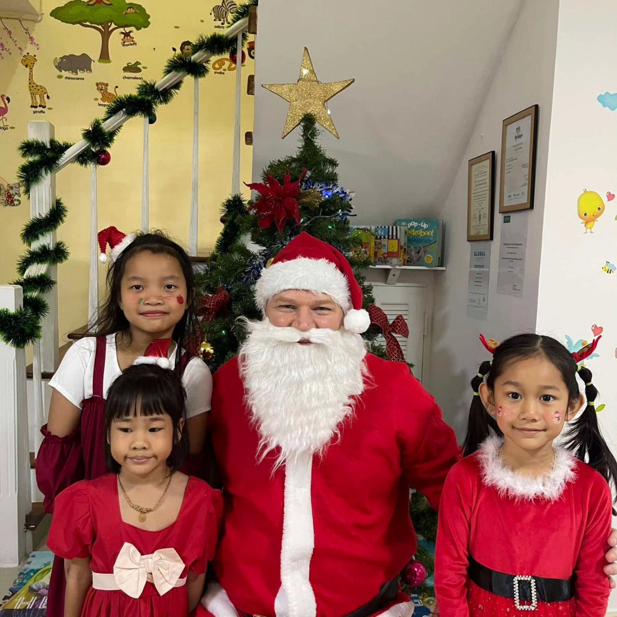 VoakDuran's tweet image. Christmas fun party 2024 @sayhienglish #eslfun #Christmas2024