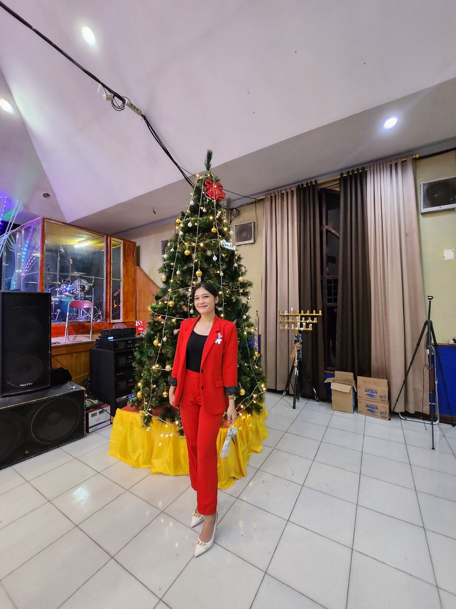 calledengah's tweet photo. 🧑‍🎄✨️ https://t.co/KQvlDYFVnX