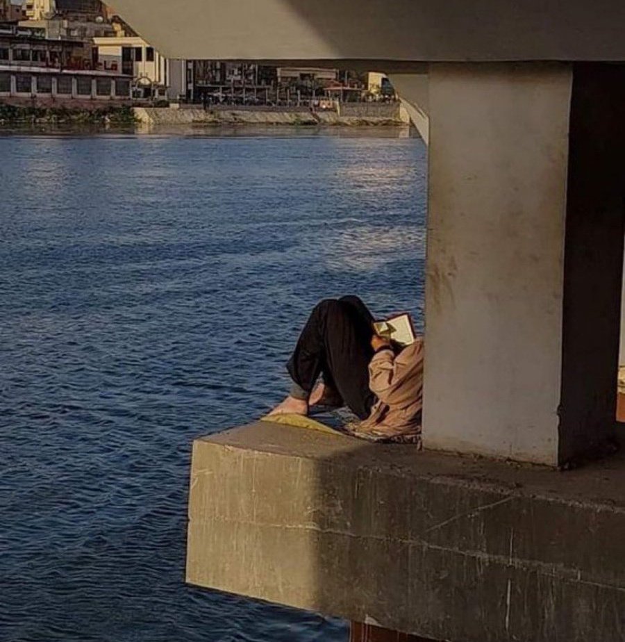 zirtiss's tweet photo. pazar günleri aradigim sakinlik https://t.co/GrDI5MBBny