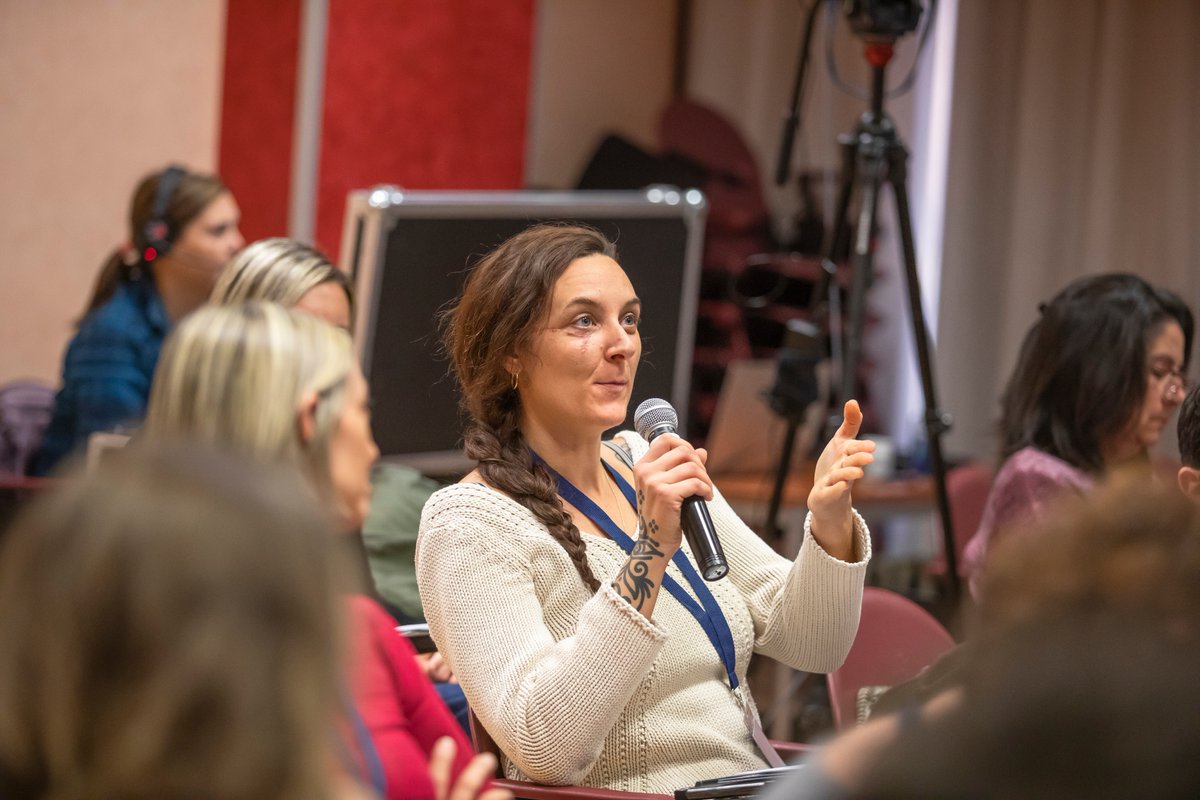 AragonEmprende's tweet photo. En las Jornadas Inspiradoras lo más importante no sólo es lo que aprendemos de nuestros ponentes, sino también vuestra participación💬 Cada pregunta, cada reflexión, cada aportación, ¡enriquece la experiencia!🙌 https://t.co/rEeBAM29Xm