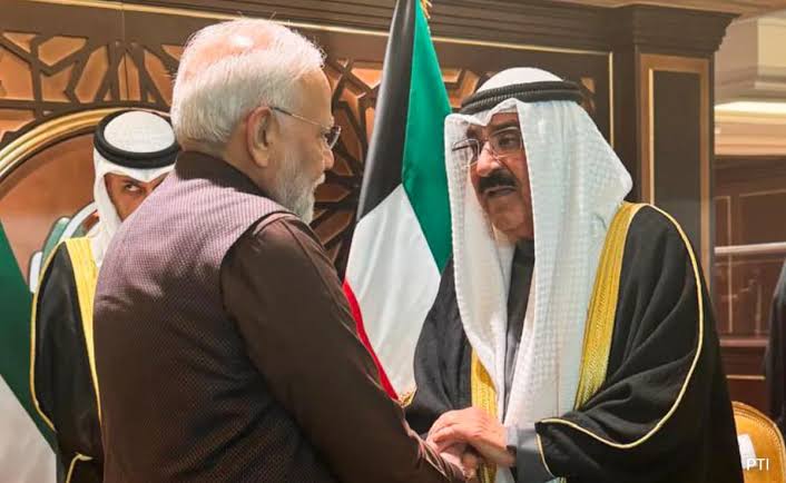 TrinathDash007's tweet image. Historic moment in Kuwait! 🇮🇳 Prime Minister Modi attends the Arabian Gulf Cup’s opening after 43 years! A powerful step forward for India’s global diplomacy as he meets the Kuwaiti Emir.
#ModiDiplomacy #HistoricVisit #IndiaInKuwait