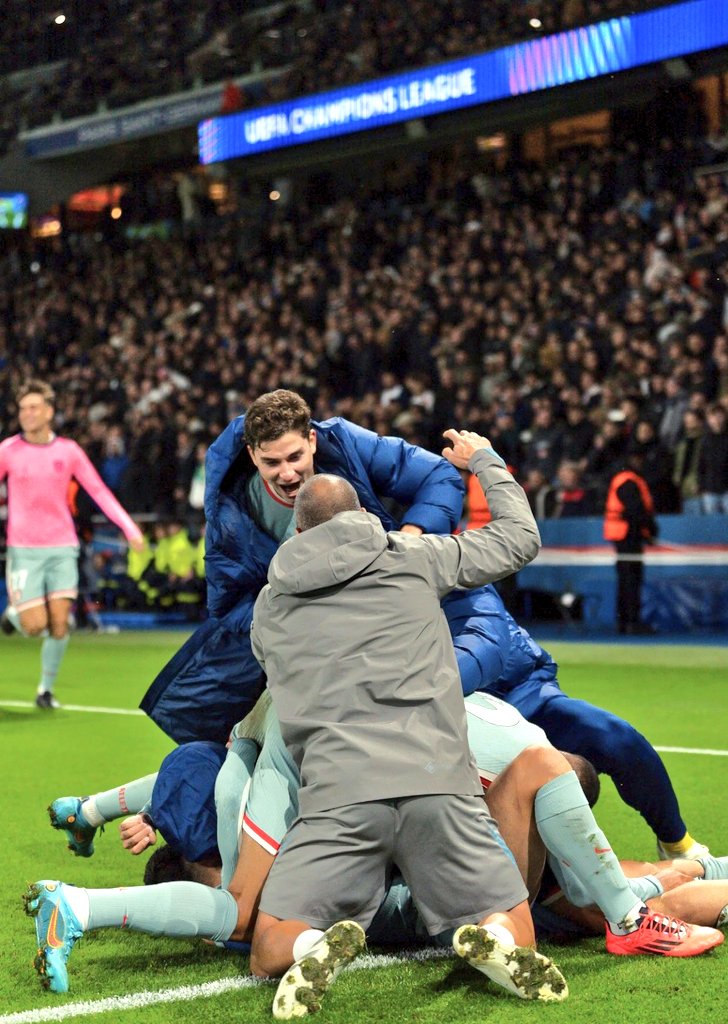 IvaanBlanco26's tweet image. EL ATLÉTICO DE MADRID 24/25 DE LAS REMONTADAS Y LOS GOLES EN EL TIEMPO DE DESCUENTO.

HILO con algunos de los mejores goles esta temporada del Atlético de Madrid en el descuento.

Ya van 13 goles, pero vamos a poner por aquí los mejores.

⬇️⬇️⬇️