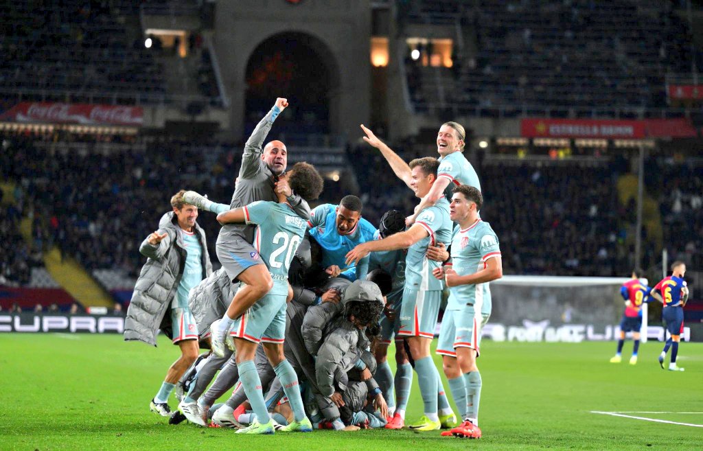 IvaanBlanco26's tweet image. EL ATLÉTICO DE MADRID 24/25 DE LAS REMONTADAS Y LOS GOLES EN EL TIEMPO DE DESCUENTO.

HILO con algunos de los mejores goles esta temporada del Atlético de Madrid en el descuento.

Ya van 13 goles, pero vamos a poner por aquí los mejores.

⬇️⬇️⬇️