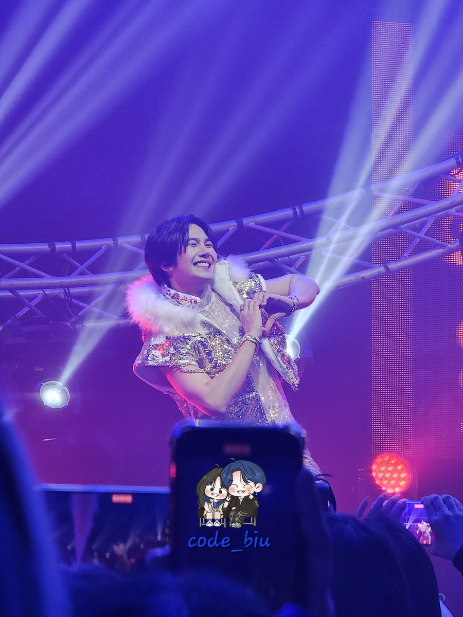 code_biu's tweet image. 🫶

BUILD SHINE ON STAGE
#CanYouGleamTonight #BuildJakapan #Beyourluve
