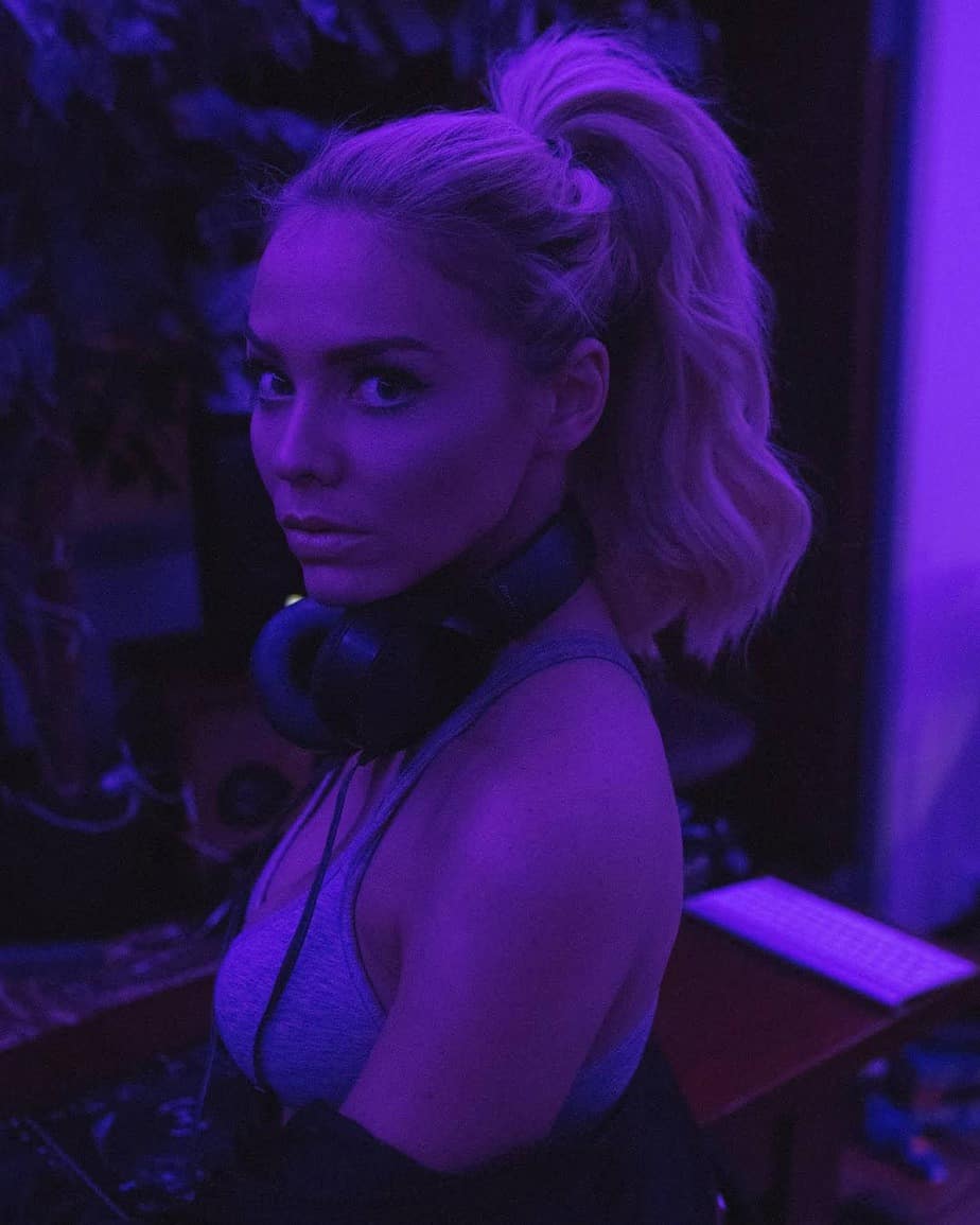 stormdjs's tweet image. Book DJ Alfie for your event and experience her global expertise! 🎧 #DJAlfie #StormDJs #EventPlanning
storm-djs.com/djs/dj-alfie/