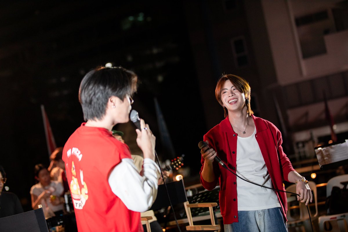DIAMONDNRK_OFC's tweet photo. ประมวลภาพบรรยากาศงาน Diamond on Ground : Our Christmas 2024 ที่จัดขึ้นในวันที่ 20 ธันวาคม 2567
ขอบคุณสถานที่ #SWUnightmarket
ขอบคุณ Special Guest @tle_mtm @firstone_wnk
ขอบคุณพี่สาว #Diamondee
และขอบคุณทุกการสนับสนุน
#DiamondonGround
#Diamondnrk_
#Tle_mtm
#Firstone_wnk https://t.co/YWFyq6YZ7G