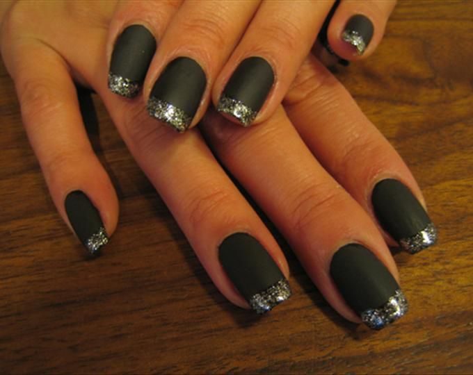 entertainmtmesh's tweet photo. 8 Elegant Black and Silver Christmas Nail Designs Ideas For 2025 https://t.co/Tsvd4IIqRH #blackandsilvernails #blackandsilverchristmasnails #blackandsilverchristmasnaildesigns #christmasblackandsilvernaildesigns #blackandsilverchristmasnaildesign #blackandsilverchristmasnailideas https://t.co/oj9eYqtCek