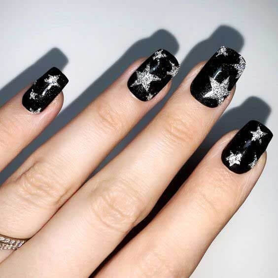 entertainmtmesh's tweet photo. 8 Elegant Black and Silver Christmas Nail Designs Ideas For 2025 https://t.co/Tsvd4IIqRH #blackandsilvernails #blackandsilverchristmasnails #blackandsilverchristmasnaildesigns #christmasblackandsilvernaildesigns #blackandsilverchristmasnaildesign #blackandsilverchristmasnailideas https://t.co/oj9eYqtCek