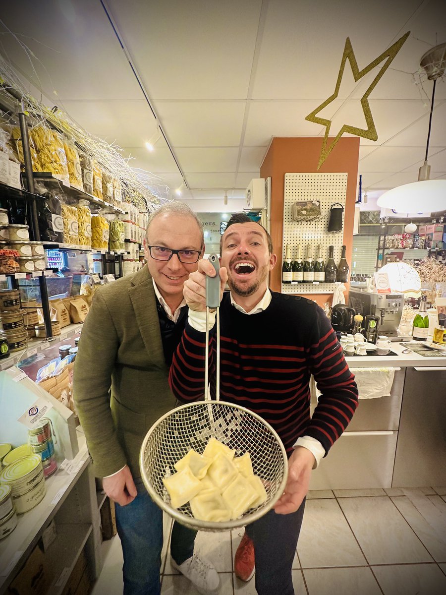 MereMaury's tweet photo. C'est le festival de la gourmandise à Paris chez Loïc Ballet !
#lepiceriedeloicb #ruesedaineparis11 #marchesaintquentinparis10
#truffemalanosporum #foiegras #canarderoie #raviolesausandrefume #lafermeintegrale
#raviolesalailnoir #boutarin
#raviolesauchocolat #valrhona https://t.co/dyPcLsotaD