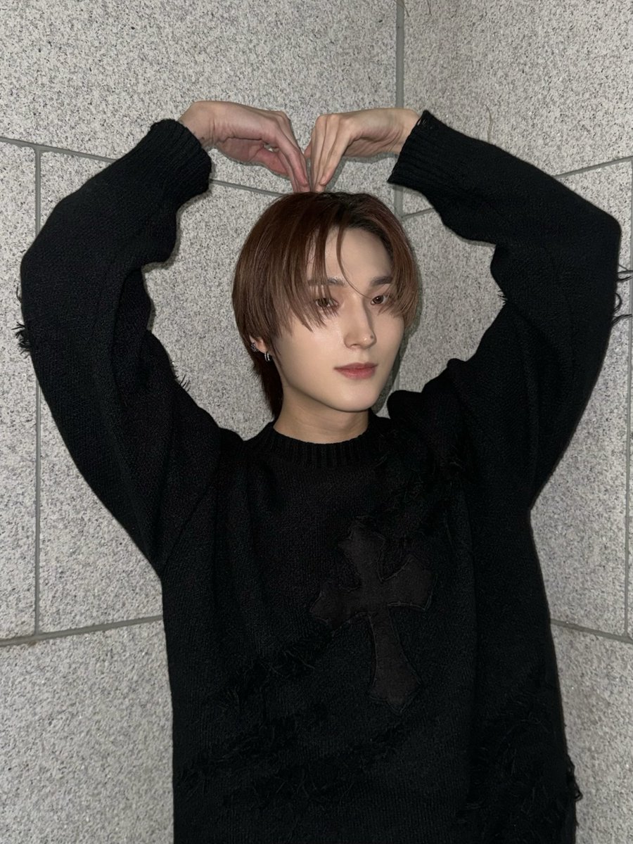 XODIAC_MEMBERS's tweet photo. [#범수]

💜🫂 

#XODIAC #소디엑 #BEOMSOO #범수 https://t.co/Ey3bPPewjc