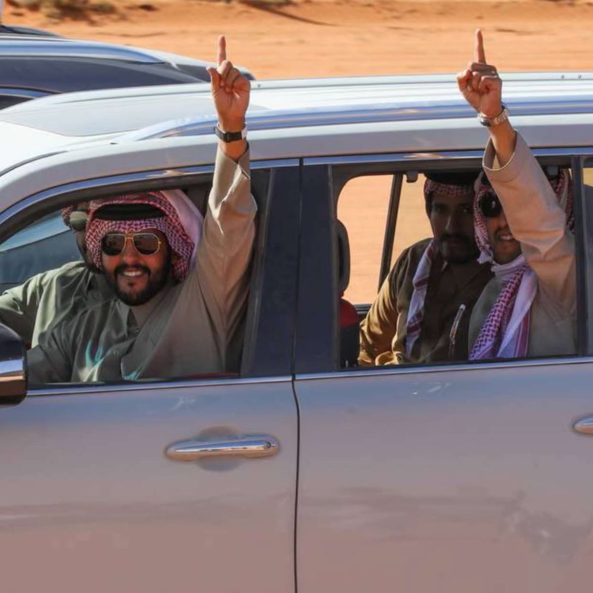 <a href="/CamelClub/">نادي الإبل</a> الله يبيض وجهك يبو عايض ويجعله في موازين حسناتك
عطيتهم زكاه يفرحون بها الي مابعد فرحو بها
لاعاد تزكي في رمضان يبو عايض 🤣🤣👍🏻
<a href="/Abqahtani11/">عبدالله بن عايض بن ظبيه</a>