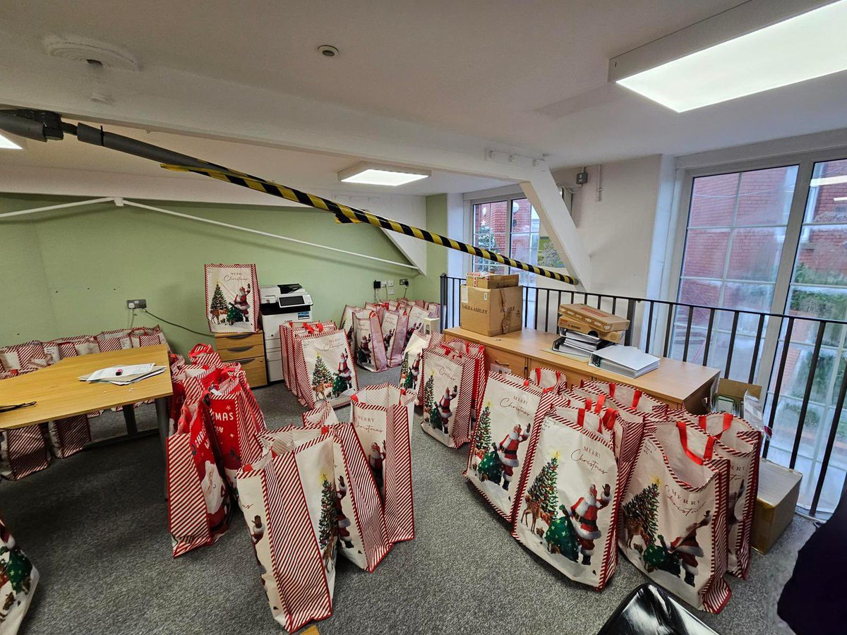 Share a Smile 🎅🏻

It's always about more than football for us and we're delighted to share this years total for our campaign. 

Thank you to all across the club that fundraised and contributed to making Christmas for children in the Vale.

Thank you to Cabot for their toy