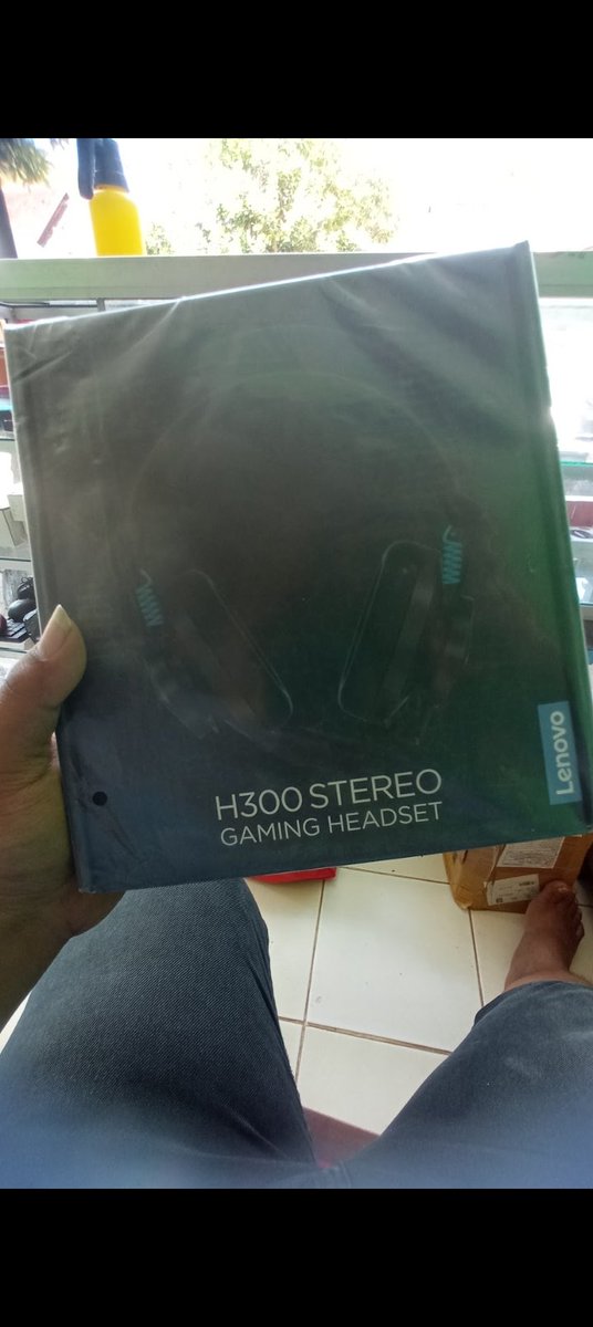 Anaaa0716's tweet photo. Aku mau jual barang ini aja ada yg mau beli ga ya? Ini barang dulu sisa buka konter. Kalo ada yg minat DM aja. Uang nya mau buat ongkos nganter anak aku kontrol Minggu depan.
#zonajajan #zonauang️ #zonaBU https://t.co/qijADaTXTT