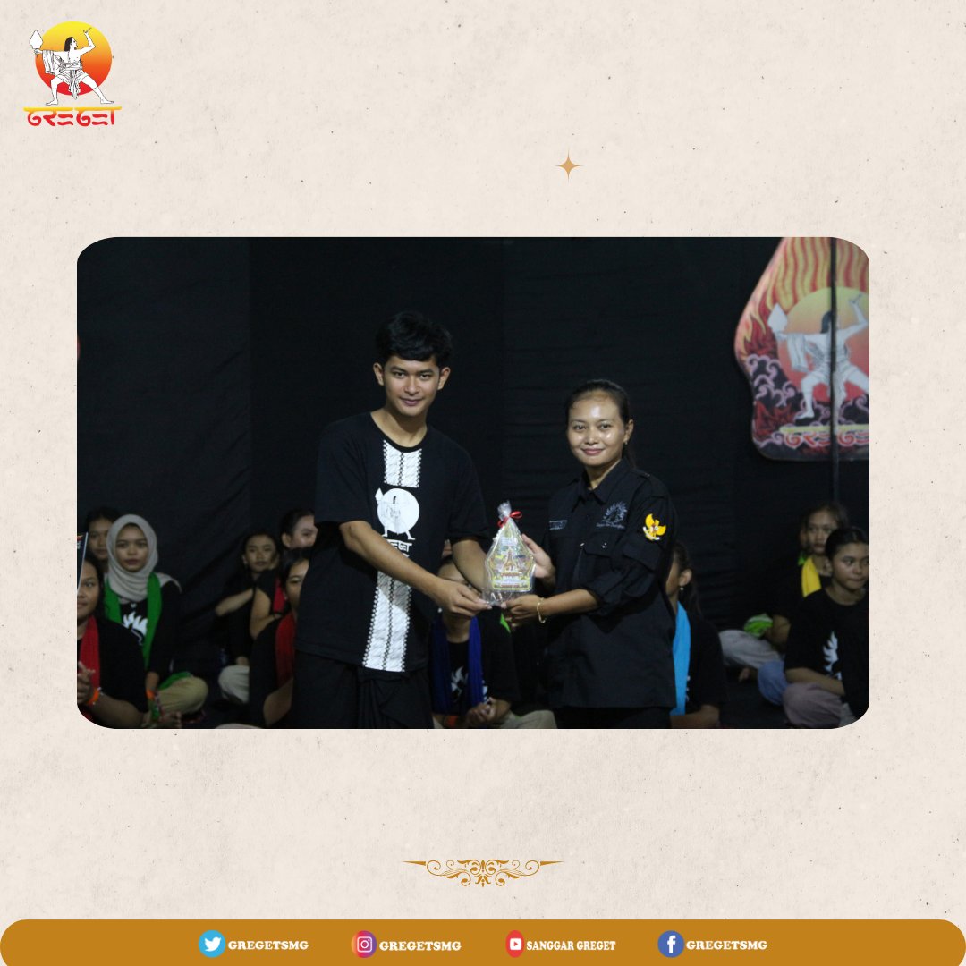 gregetsmg's tweet photo. Prakata Ketua Sanggar Diwangkara Kab. Pemalang Putri Nur Wulansari S.Pd, https://t.co/xLcputS3Dg Penyerahan Piagam dan Plakat dari Sanggar Greget oleh Canadian Mahendra | Minggu, 22 Desember 2024 https://t.co/UA4IMgfsbv
