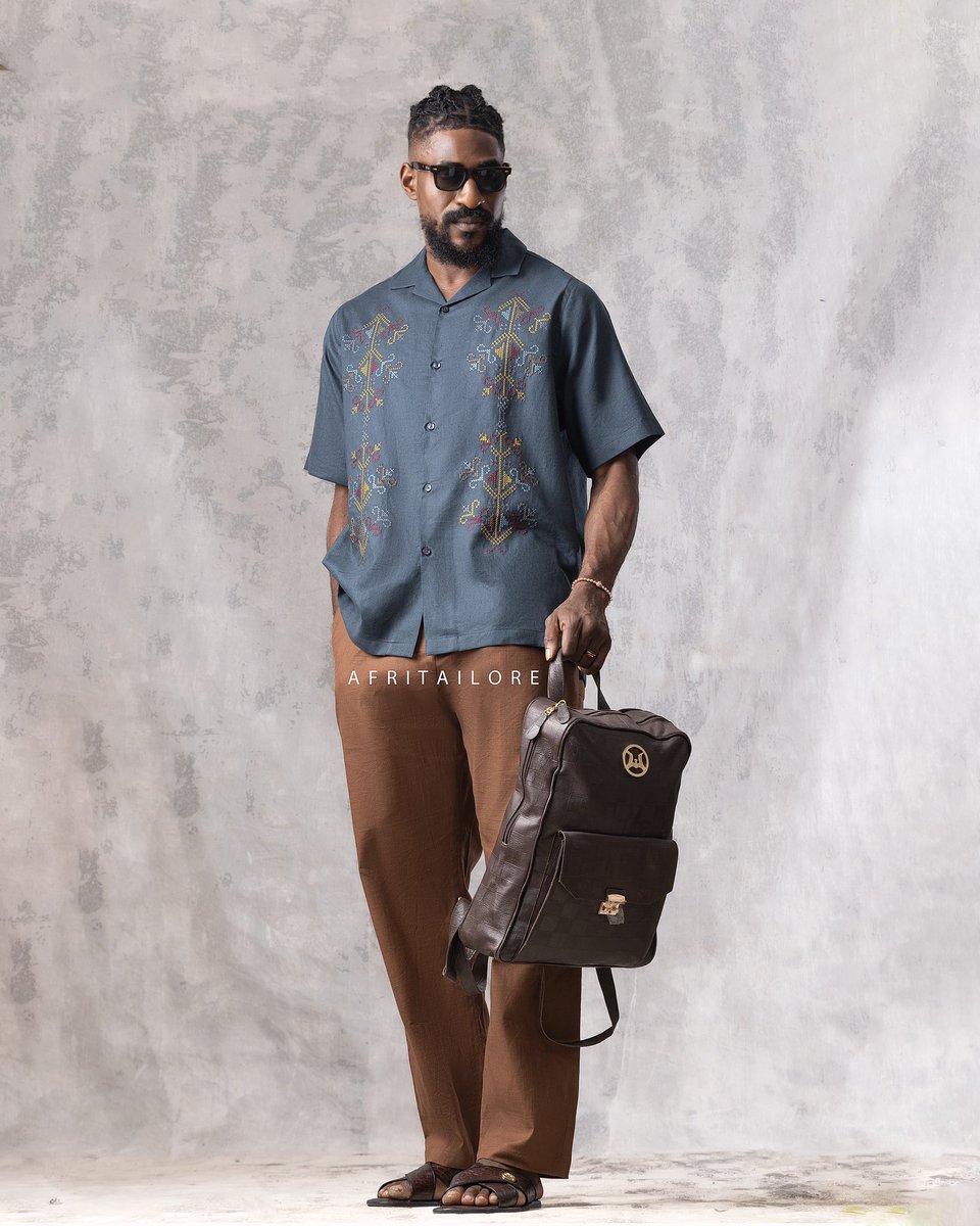 chibzur's tweet photo. Effortless elegance: A perfect blend of modern Afrocentric style with laid-back sophistication. 🌟 https://t.co/NjhkjUz2uz