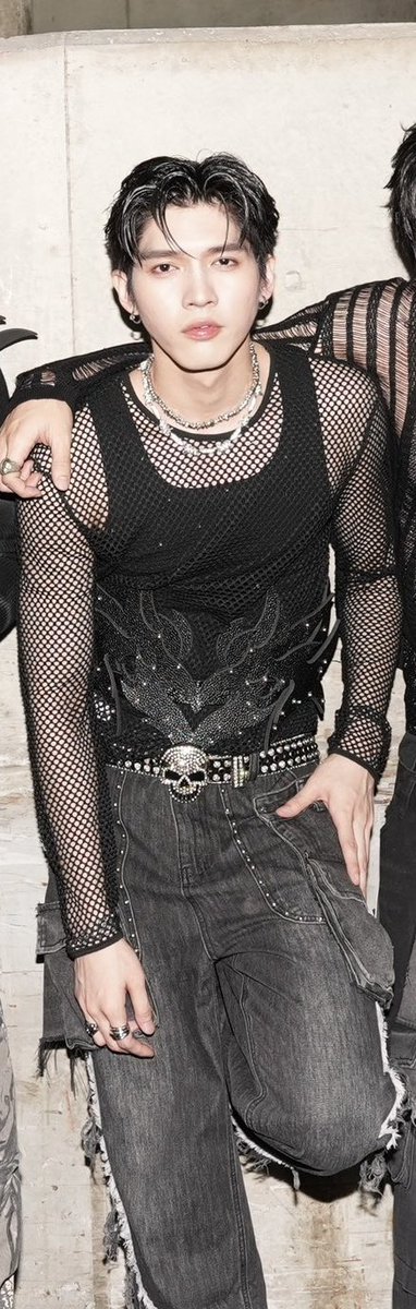 Bplaa_v's tweet image. I am not getting over Aou's visual at yesterday's performance 

#aou_tnbknr #tnbau1 #Jasperproject