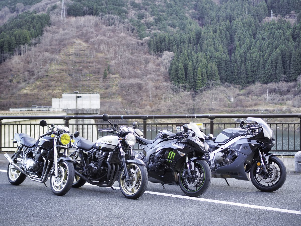 カワサキに囲まれやすいGP