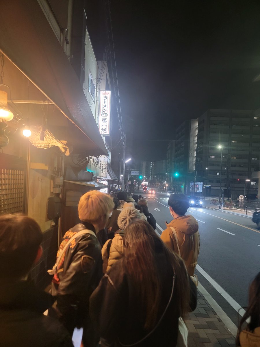 HelloGooglex's tweet image. いざラーメンへ