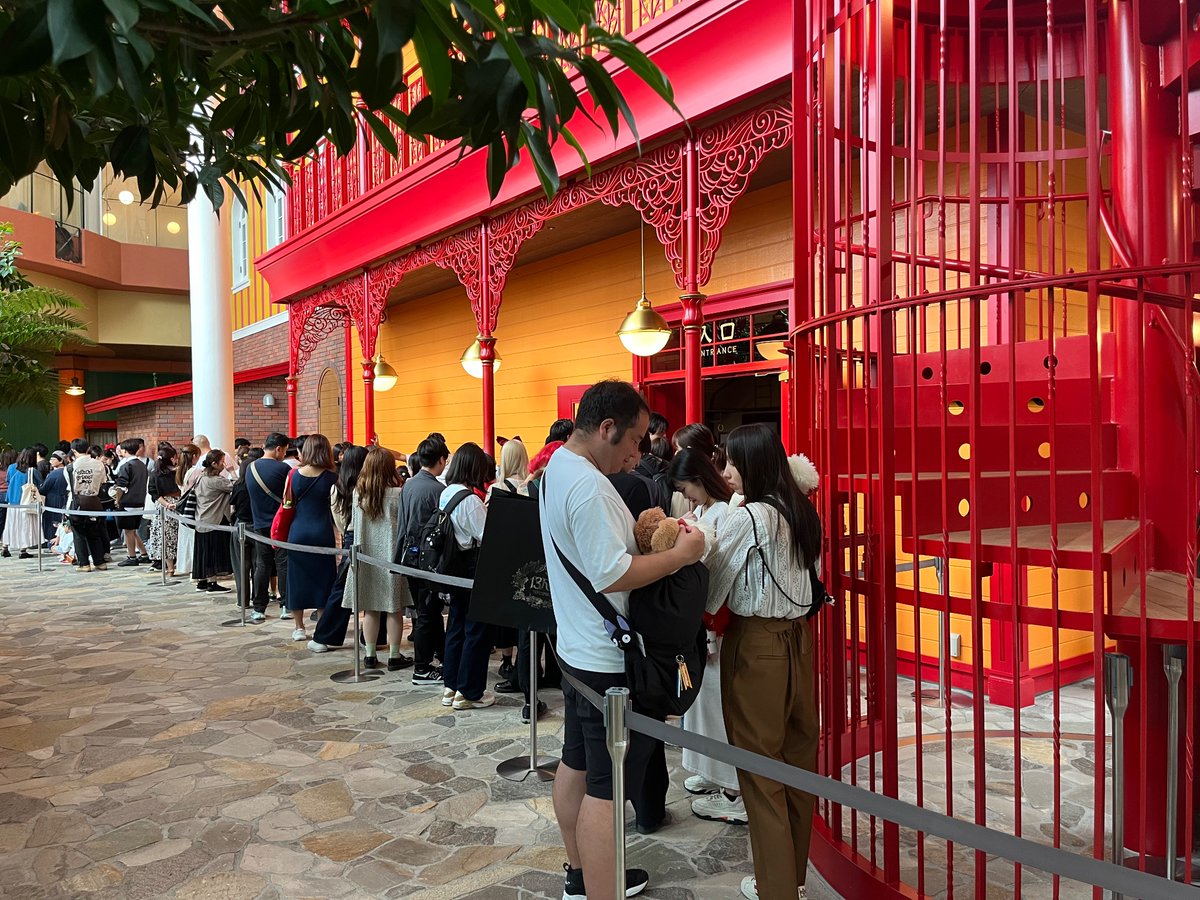 Uudessa <a href="/animelehti/">Anime-lehti</a> numerossa onpi myös kolumnini Aichiin kaksi vuotta sitten avautuneesta Ghibli Parkista ja mm. sen hurjista jonoista. Alle kolmella eurolla joululukemista! issuu.com/store/publishe…