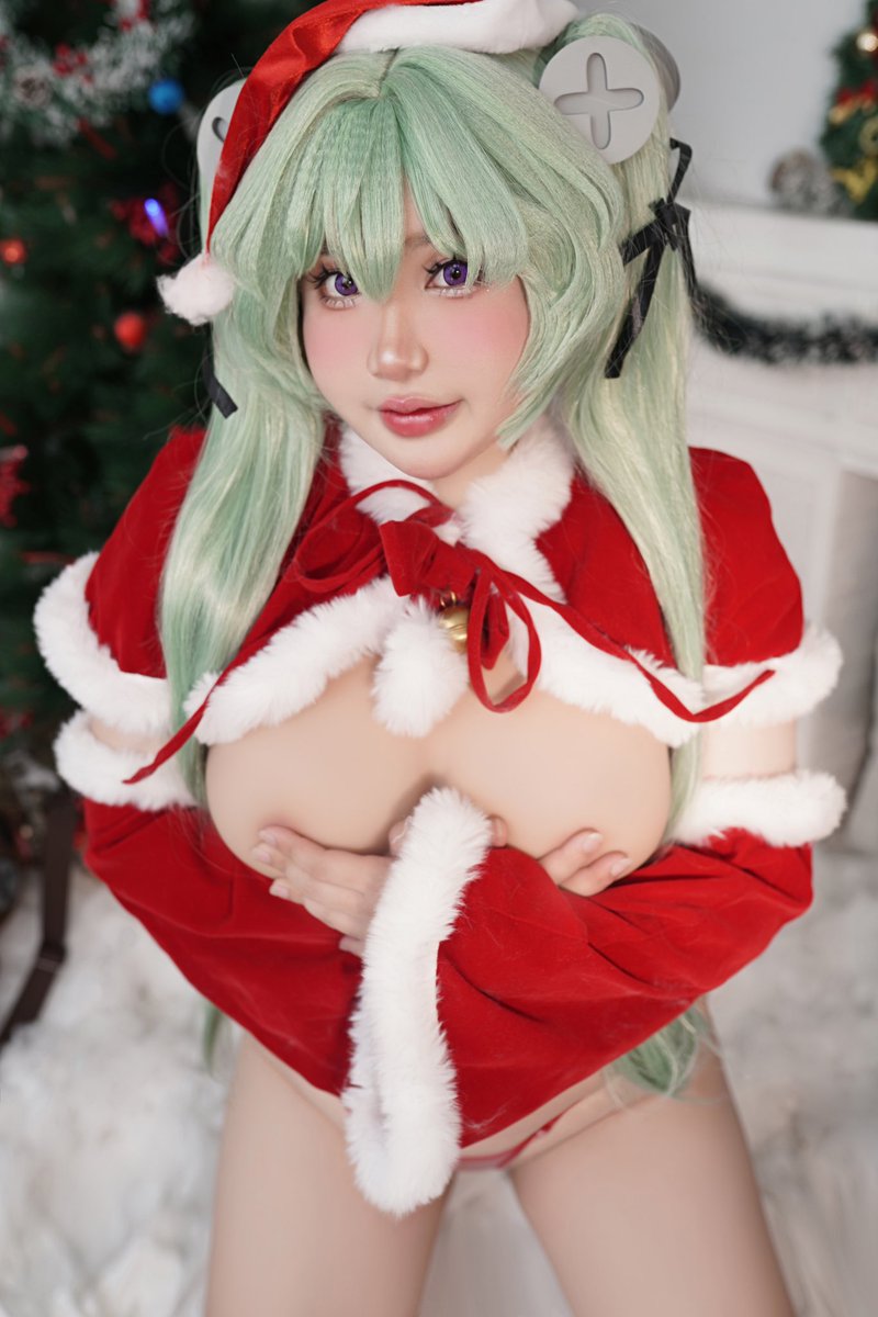 Christmas is coming ~ 🎄🎄🎄 https://t.co/LOIYHFD27Z