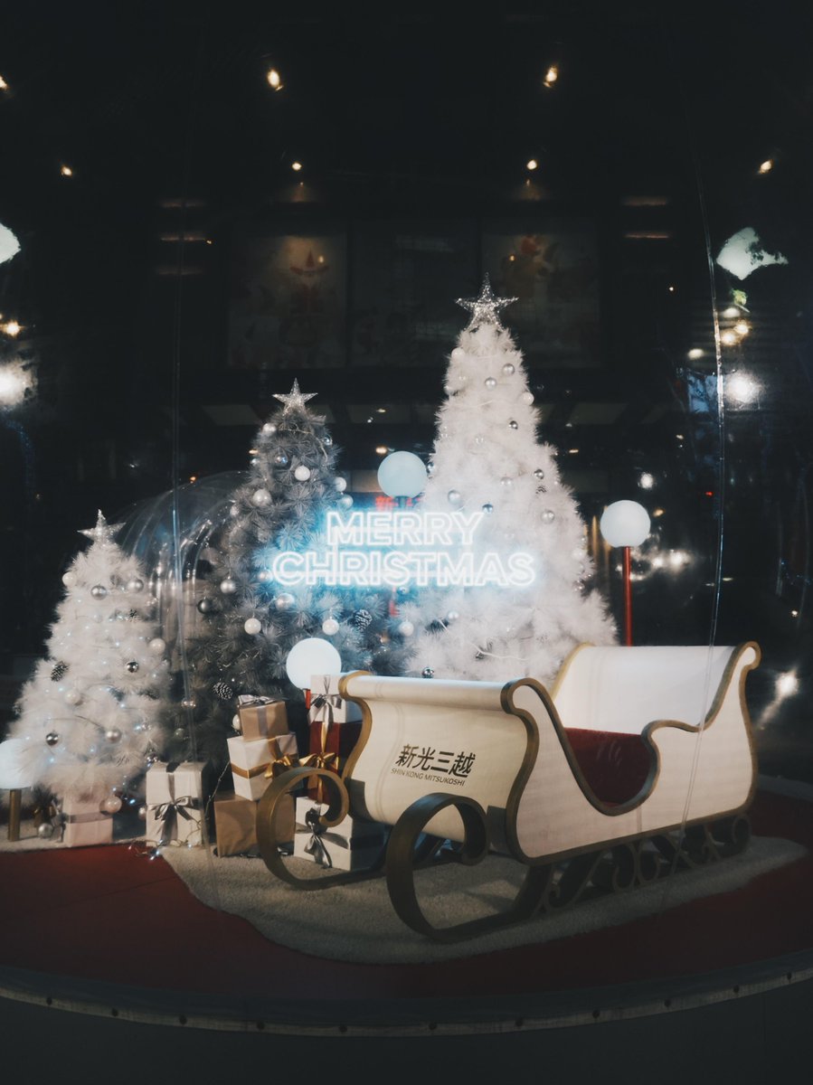 女の子達の夢のクリスマスです🎄新光信義新天地必玩😀