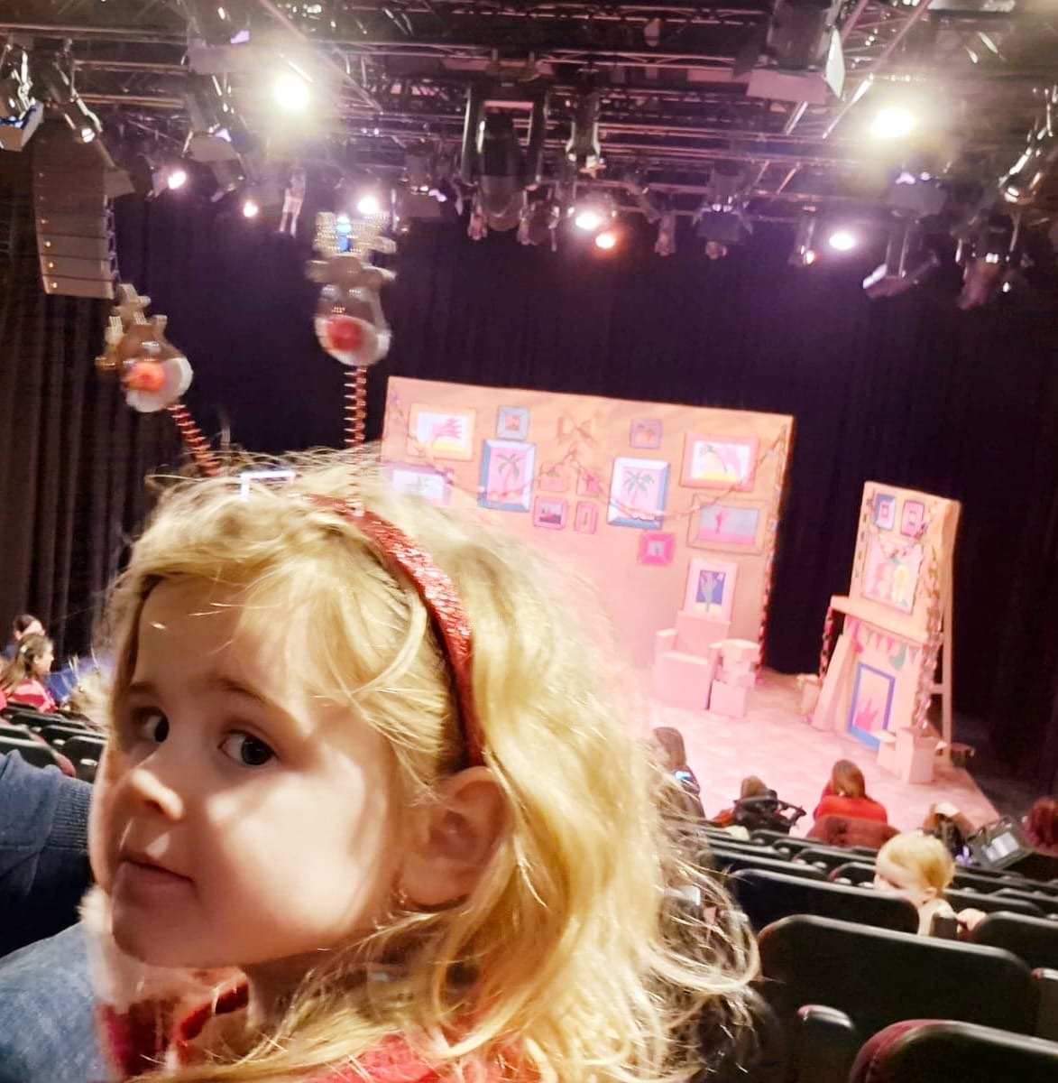Mix Up Theatre (@mixuptheatre) on Twitter photo Freya (Age 4 ) loved The Cinnamon Sisters at <a href="/perthTCH/">Perth Theatre and Concert Hall</a> <a href="/DirlbaneTheatre/">Dirliebane Theatre Company</a>
Freya thought the sisters were very funny, especially when they lost their Christmas star. She's also very much looking forward to being big enough to be in her own shows one day! Five stars! Freya (Age 4 ) loved The Cinnamon Sisters at <a href="/perthTCH/">Perth Theatre and Concert Hall</a> <a href="/DirlbaneTheatre/">Dirliebane Theatre Company</a>
Freya thought the sisters were very funny, especially when they lost their Christmas star. She's also very much looking forward to being big enough to be in her own shows one day! Five stars!