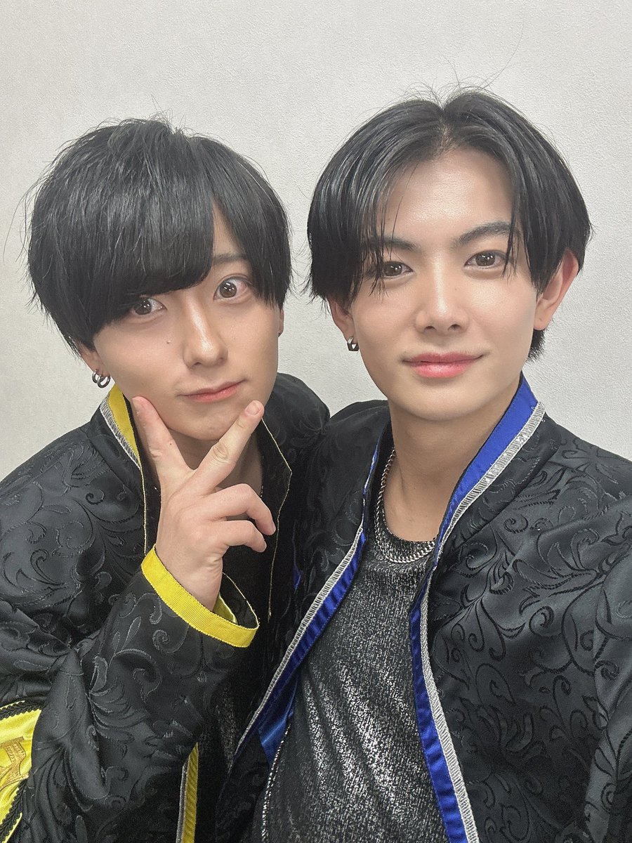 IBUKI070401's tweet photo. 名古屋アスナル金山ありがとうございました！
今年最後の遠征でした！沢山色んな所に行けた1年でした！ほんとにありがとう！🙇‍♂️
今日も最高なステージでライブして楽しかった！
寒かったので体調管理頑張ります！
今日も本当に来てくれて���りがとう！😊 https://t.co/3xAfGlWY0V