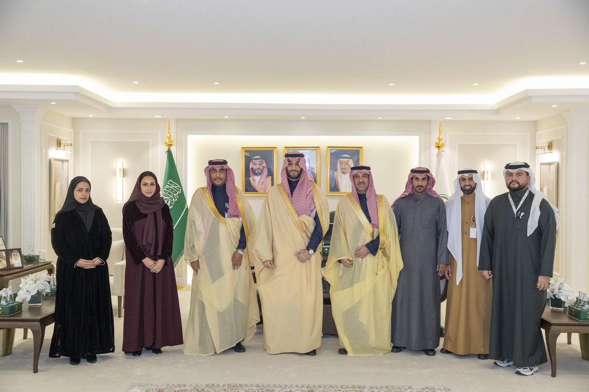 برعاية سمو #أمير_منطقة_الجوف .. 
سـمـو #الأمير_متعب_بن_مشعل يدشّن الملتقى الأول للجان المسؤولية الاجتماعية بالمناطق

spa.gov.sa/N2231414

#استثمر_بالجوف 
#الجوف_سلة_غذاء_المملكة 
#الجوف_عاصمة_الطاقة_المتجددة