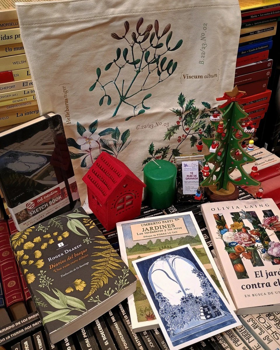 El segundo lote navideño que hemos preparado, el lote NATURALEZA (o "#Ecoansiedad: que el fin del mundo nos pille en un jardín", o algo así dice el librero jefe) incluye:

El jardín contra el tiempo, Olivia Laing
Diarios del bosque, de Roger Deakin
Jardines, de Umberto Pasti