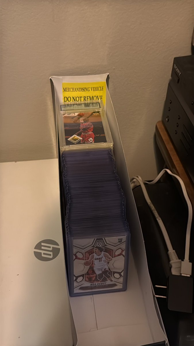 LukeTheDuke4009's tweet photo. @Walmart put a sock 🧦 in it with the #DONOTREMOVE I pay your rent buddy! https://t.co/owgjxbvpBN