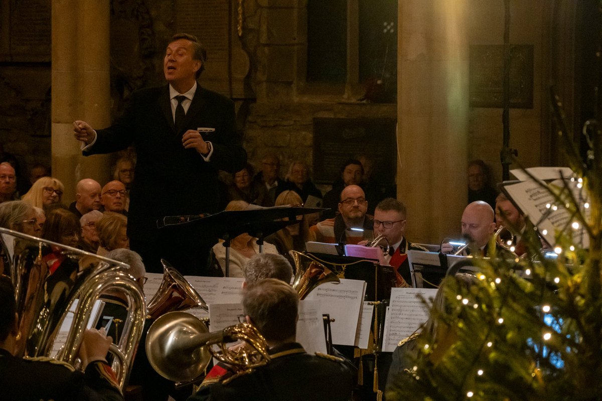 Bradford Cathedral tweet media