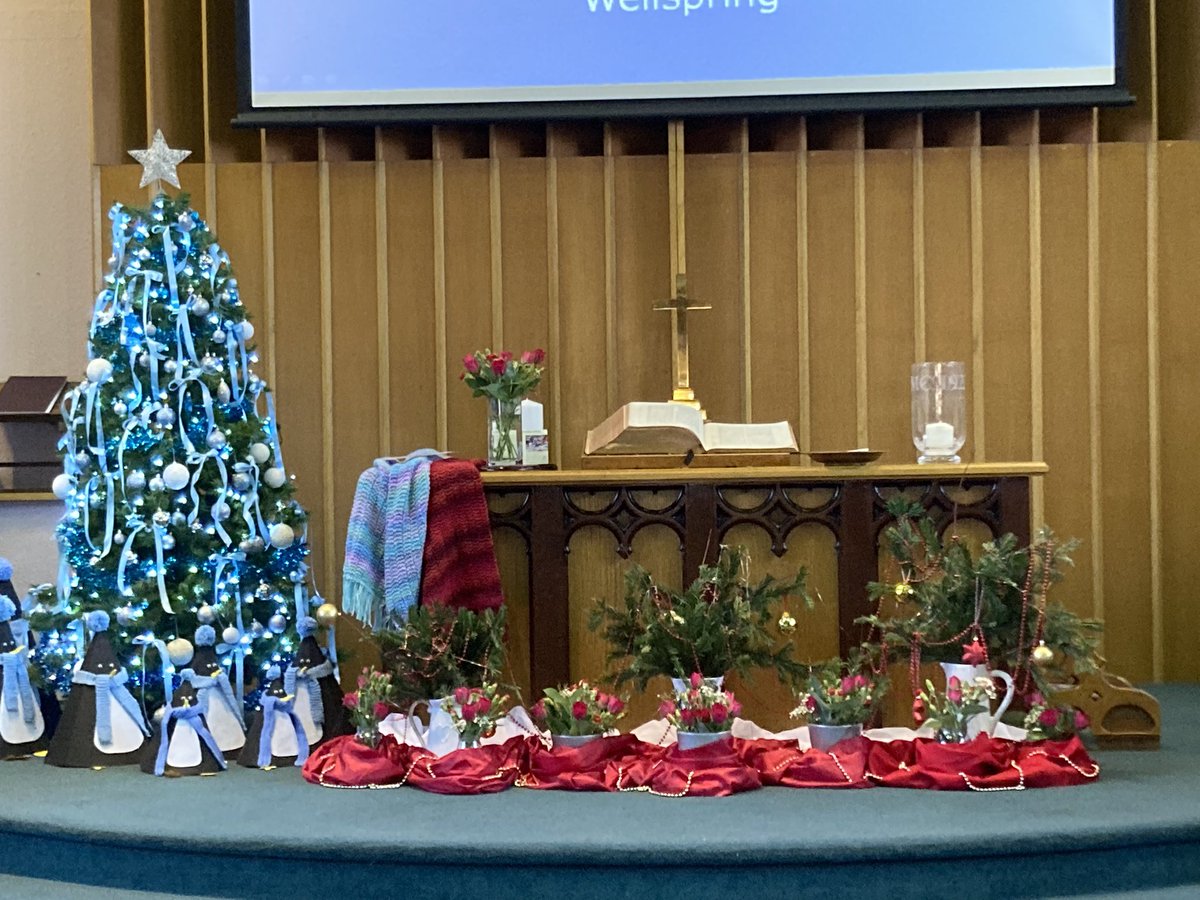 Community Carol Service at 6pm tonight. Come and join us, all are welcome