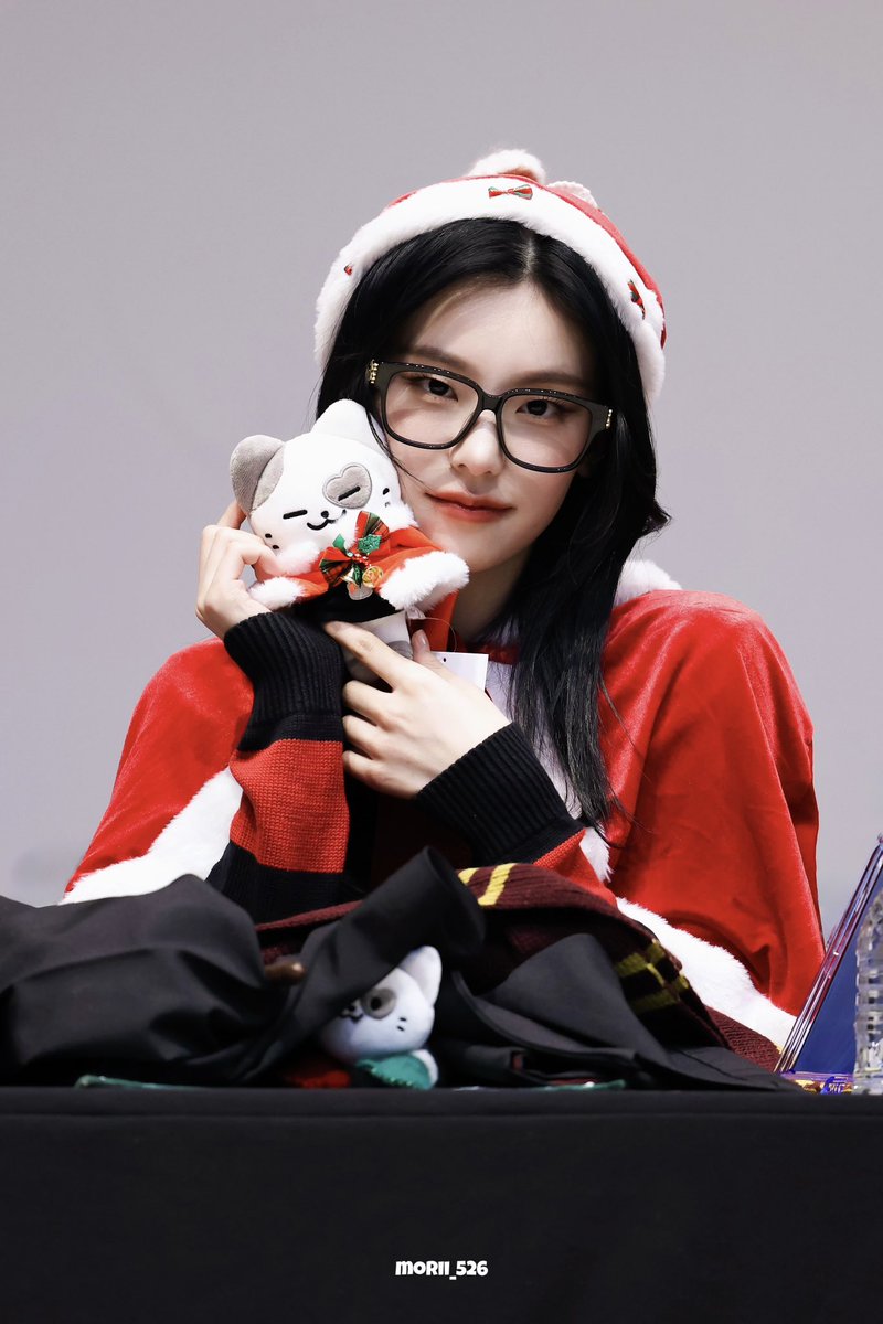 241220 메이크스타🎄

아앙~ 한입에 잡아먹어🥺

#예지 #YEJI #있지 #ITZY